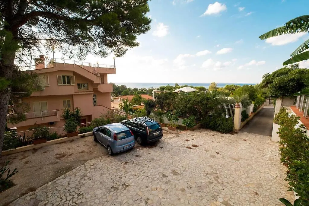 Sferracavallo Beach - Garden Villa Palermo Lägenhet